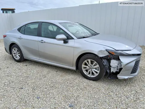 2026 Toyota Camry Le VIN 4T1DAACK0TU662039 фото 4