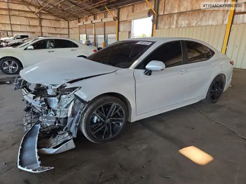 2026 Toyota Camry Xse VIN 4T1DAACK7TU307031 фото 1