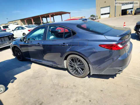 2026 Toyota Camry Se VIN 4T1DAACK0TU651235 фото 2