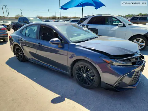 2026 Toyota Camry Se VIN 4T1DAACK0TU651235 фото 4