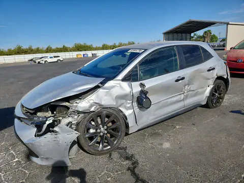 JTND4RBE2L3082248 — 2020 Toyota Corolla Hatchback, Передняя часть (Front End), фото до ремонта