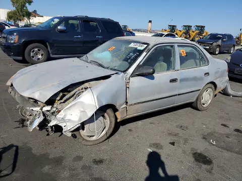 1NXBR12E5XZ218267 — 1999 Toyota Corolla, Повреждения со всех сторон (All Over), фото до ремонта