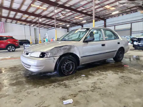 1NXBR12E0YZ334302 — 2000 Toyota Corolla, Передняя часть, фото до ремонта