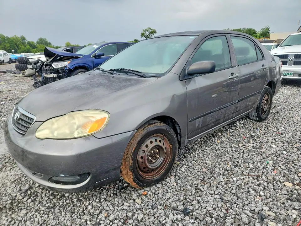 2T1BR32E65C416902 Toyota Corolla 2005 — повреждение Мелкие вмятины и царапины, фото до ремонта