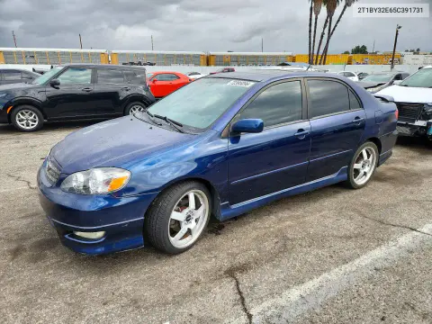 2T1BY32E65C391731 — 2005 Toyota Corolla, Передняя часть, фото до ремонта
