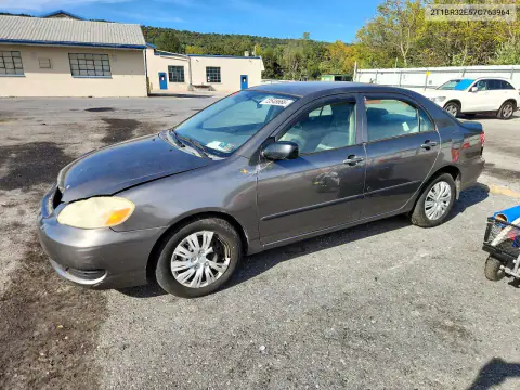 2T1BR32E57C763964 — 2007 Toyota Corolla, Передняя часть, фото до ремонта