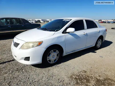 JTDBL40E799058814 — 2009 Toyota Corolla, Задняя часть, фото до ремонта