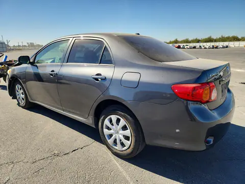 2010 Toyota Corolla Base VIN 1NXBU4EE9AZ255129 фото 2