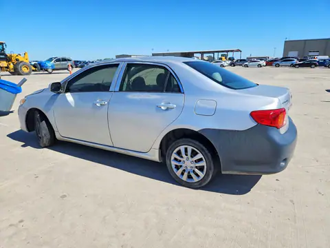 2010 Toyota Corolla Le VIN JTDBU4EE6AJ056528 фото 2