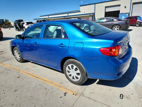2010 Toyota Corolla Le VIN 2T1BU4EE7AC464743 фото 2