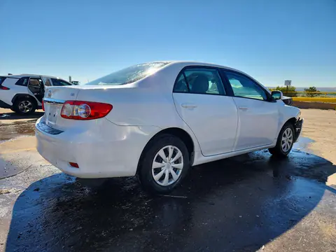 2011 Toyota Corolla Le VIN 2T1BU4EEXBC657079 фото 3