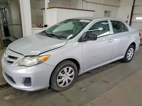 2T1BU4EE2DC962319 — 2013 Toyota Corolla, Боковая часть (Side), фото до ремонта