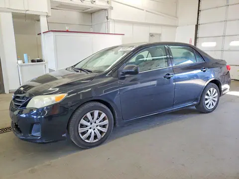 5YFBU4EE3DP141004 — 2013 Toyota Corolla, Задняя часть (Rear End), фото до ремонта