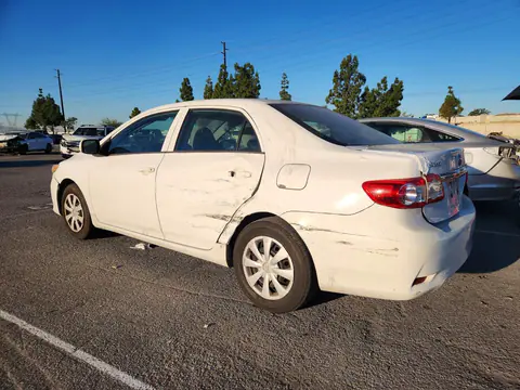 2013 Toyt Corolla VIN 5YFBU4EE1DP100077 фото 2