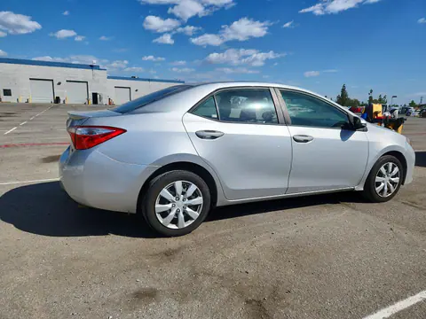 2014 Toyota Corolla VIN 5YFBURHE8EP138657 фото 3