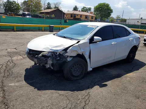 2T1BURHE0FC366928 — 2015 Toyota Corolla, Передняя часть (Front End), фото до ремонта