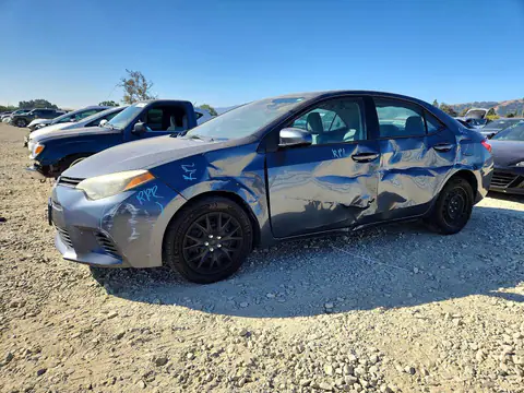 2T1BURHE3FC402630 — 2015 Toyota Corolla, Передняя часть (Front End), фото до ремонта