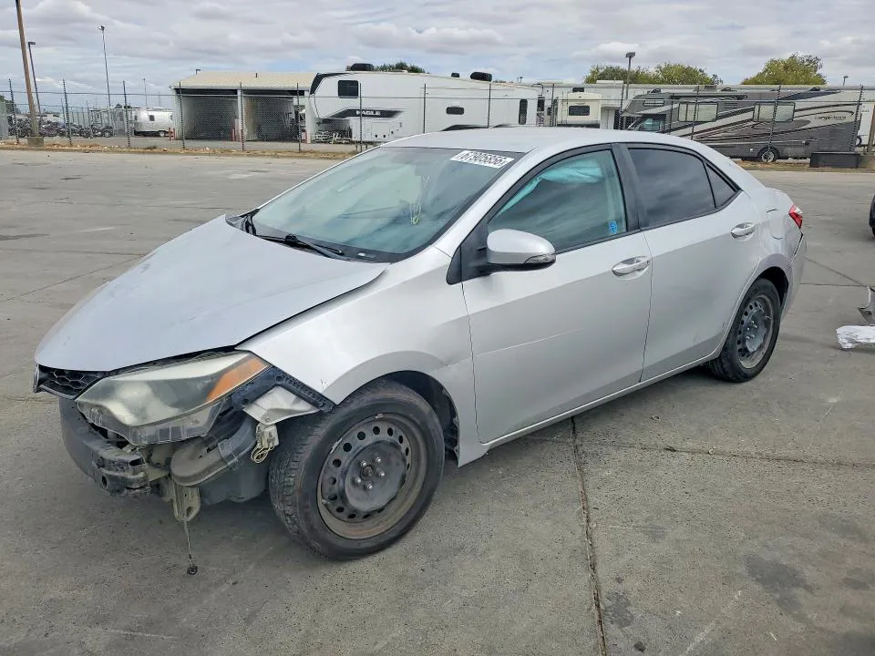 2015 Toyota Corolla VIN 5YFBURHE5FP316476 фото 1