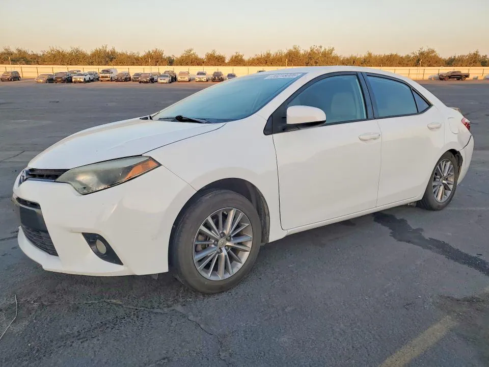 2015 Toyota Corolla VIN 5YFBURHE9FP278640 фото 1