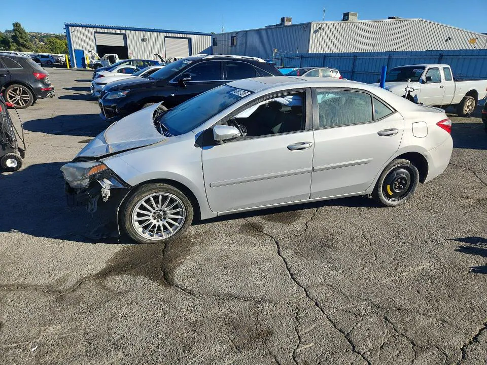 2016 Toyota Corolla VIN 2T1BURHE6GC647469 фото 1