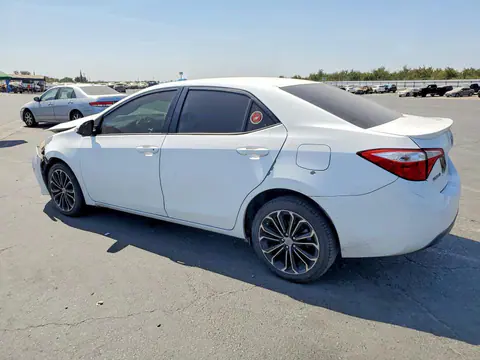 2016 Toyota Corolla VIN 5YFBURHE6GP470681 фото 2