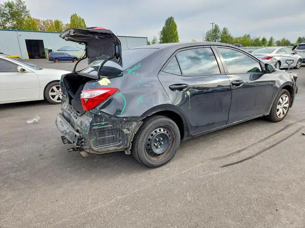 5YFBURHE4GP436111 — 2016 Toyota Corolla, фото 3 с аукциона Copart, Задняя часть