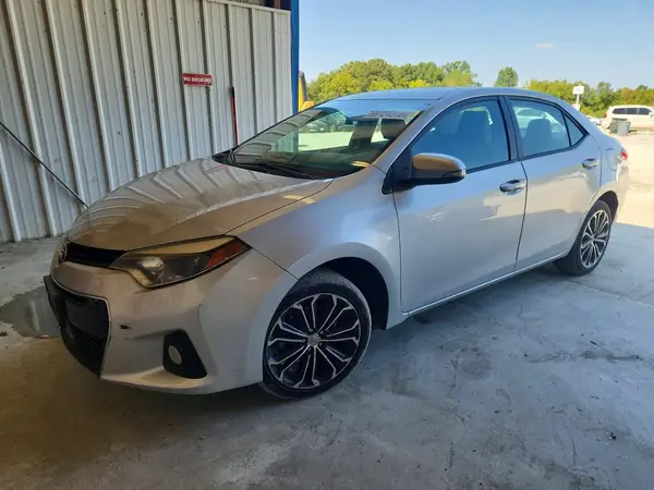 5YFBURHE3GP460884 — 2016 Toyota Corolla, Повреждения снизу (Undercarriage), фото до ремонта