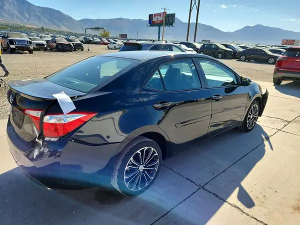 5YFBURHE6GP494544 — 2016 Toyota Corolla, фото 3 с аукциона Copart, Задняя часть