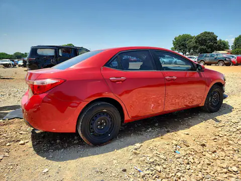 5YFBURHE1HP699884 — 2017 Toyota Corolla, фото 3 с аукциона Copart 30.09.2026, Передняя часть