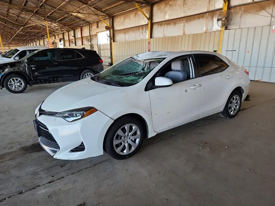 2017 Toyota Corolla VIN 5YFBURHE9HP695193 фото 1