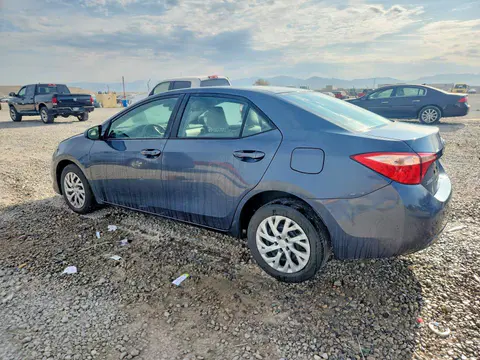 2017 Toyota Corolla VIN 2T1BURHE1HC768623 фото 2