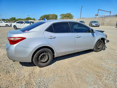 2017 Toyota Corolla VIN 5YFBURHE6HP712516 фото 3