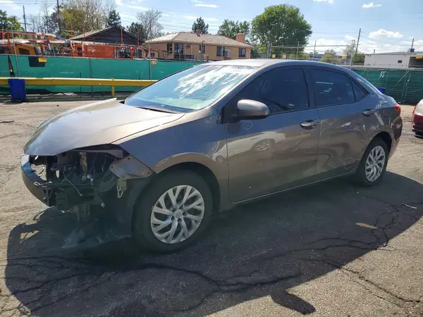 2T1BURHEXHC784495 — 2017 Toyota Corolla, Передняя часть (Front End), фото до ремонта