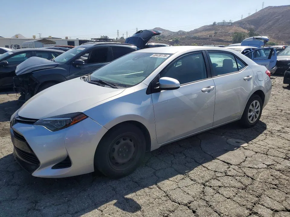 2017 Toyota Corolla VIN 5YFBURHE9HP611325 фото 1