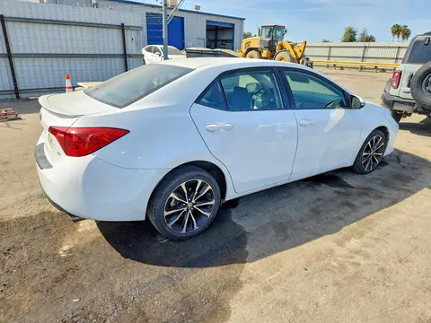 2017 Toyota Corolla VIN 5YFBURHEXHP696417 фото 3