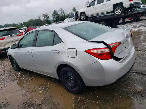 2T1BURHE9HC894583 — 2017 Toyota Corolla, фото 2 с аукциона Copart, Передняя часть