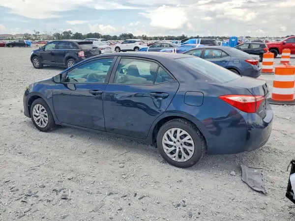 2T1BURHE4HC882289 — 2017 Toyota Corolla, фото 2 с аукциона Copart 02.10.2026, Боковая часть