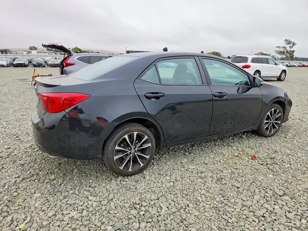 5YFBURHE8HP723100 — 2017 Toyota Corolla, фото 3 с аукциона Copart, Задняя часть