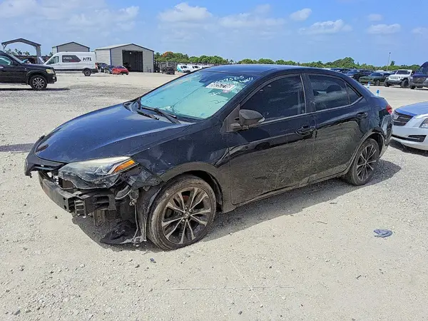 5YFBURHE3JP809565 — 2018 Toyota Corolla, Биологическая или химическая опасность (Biohazard/Chemical), фото до ремонта