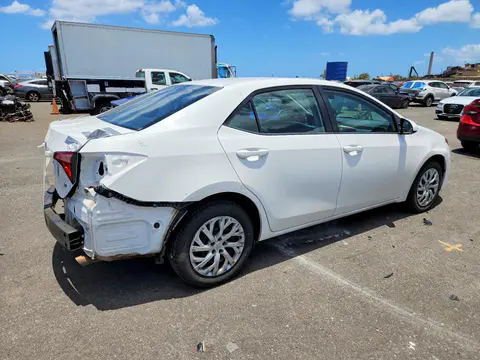 2018 Toyota Corolla VIN 5YFBURHE2JP758866 фото 3