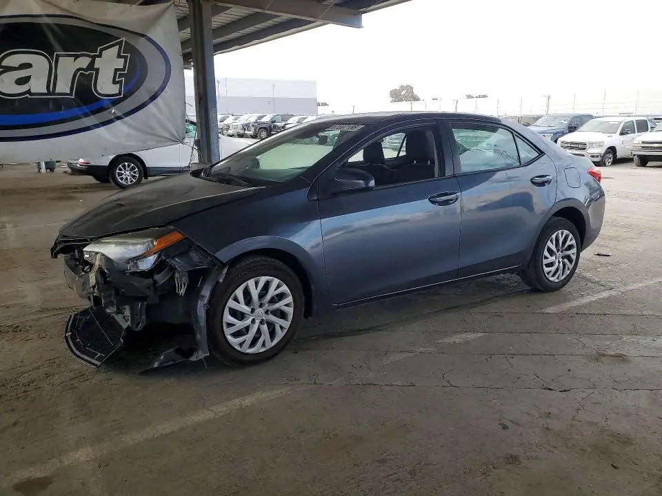 2018 Toyota Corolla VIN 2T1BURHE5JC079948 фото 1