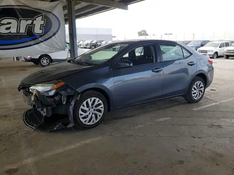 2T1BURHE5JC079948 — 2018 Toyota Corolla, Передняя часть (Front End), фото до ремонта