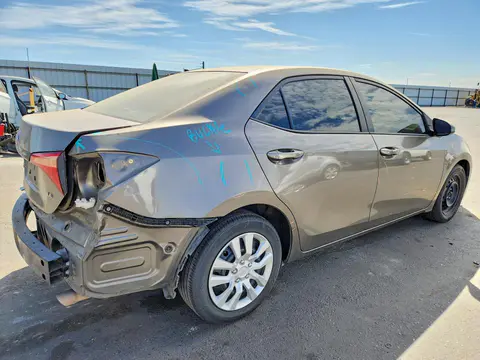2018 Toyota Corolla VIN 2T1BURHEXJC971273 фото 3