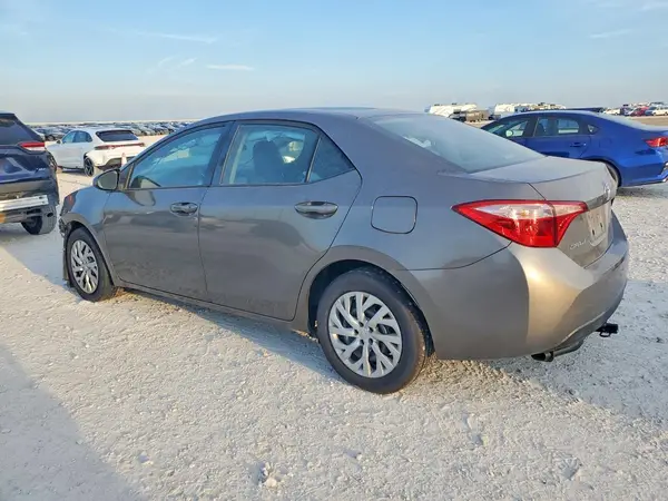 2T1BURHE3JC103146 — 2018 Toyota Corolla, фото 2 с аукциона Copart, Передняя часть