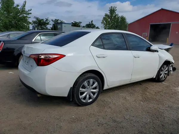 2T1BURHE3JC019084 — 2018 Toyota Corolla, фото 3 с аукциона Copart 06.10.2026, Передняя часть