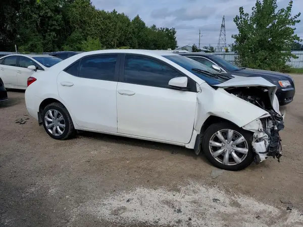 2T1BURHE3JC019084 — 2018 Toyota Corolla, фото 4 с аукциона Copart 06.10.2026, Передняя часть