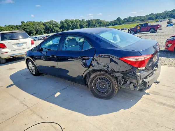 5YFBURHE6JP819829 — 2018 Toyota Corolla, фото 2 с аукциона Copart, Задняя часть