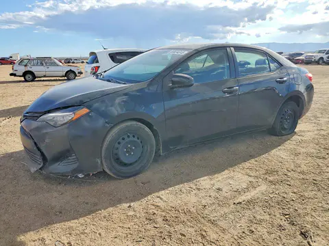 5YFBURHE4JP833440 — 2018 Toyota Corolla, Передняя часть (Front End), фото до ремонта