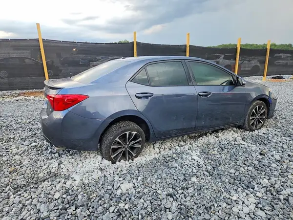 5YFBURHE5JP794583 — 2018 Toyota Corolla, фото 3 с аукциона Copart, Передняя часть
