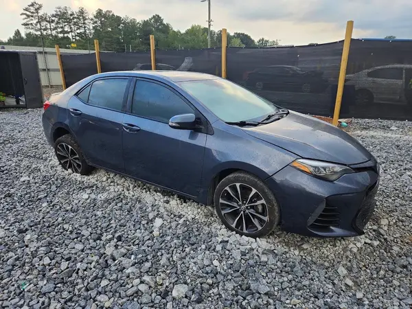 5YFBURHE5JP794583 — 2018 Toyota Corolla, фото 4 с аукциона Copart, Передняя часть